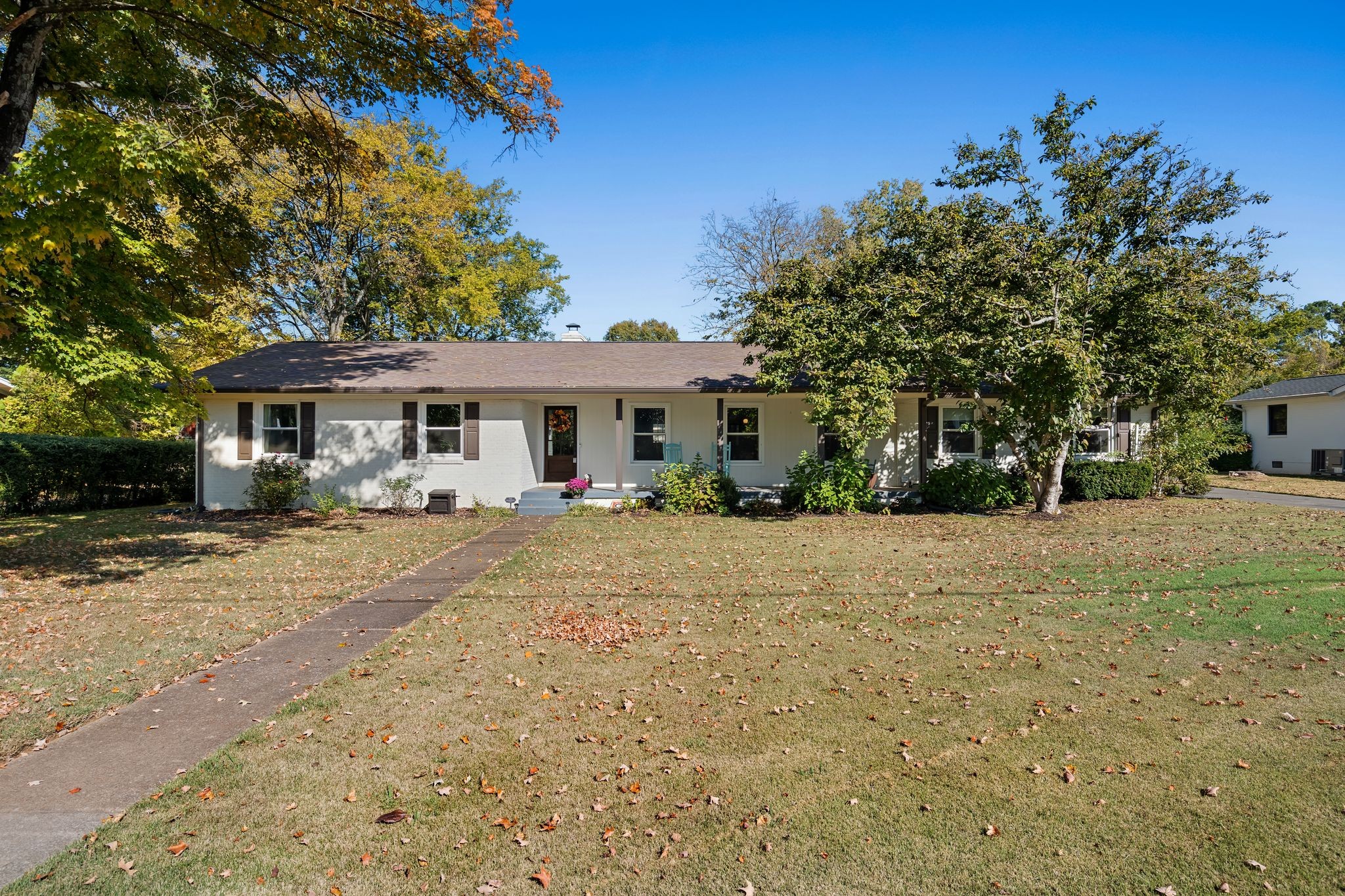 1911 Greenland Dr — photo