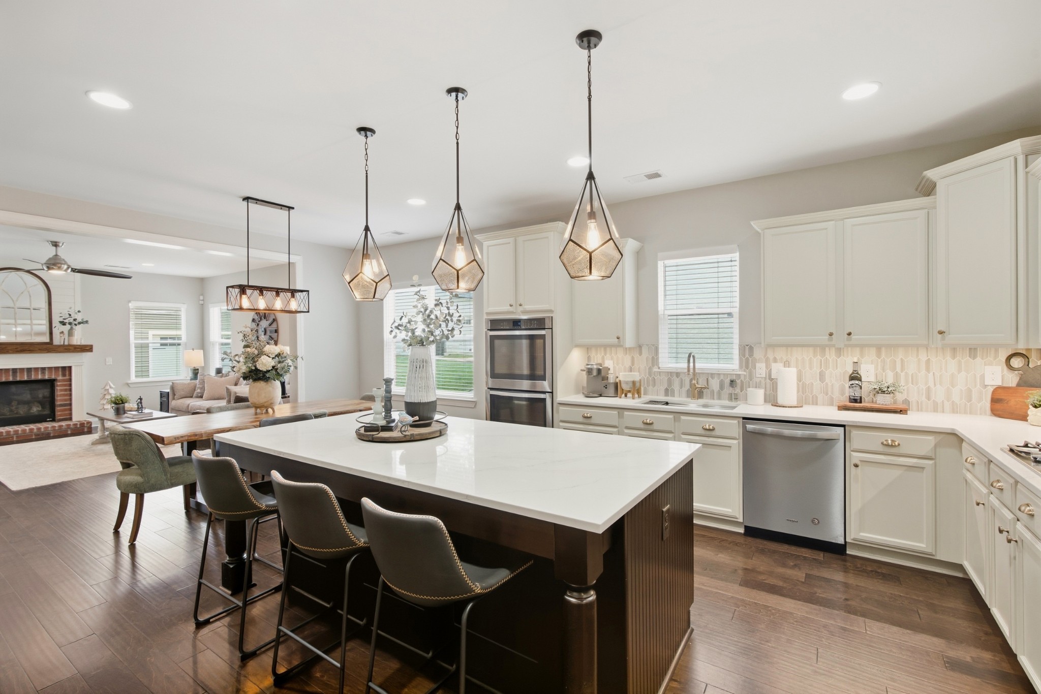 1043 Nolencrest Way — photo