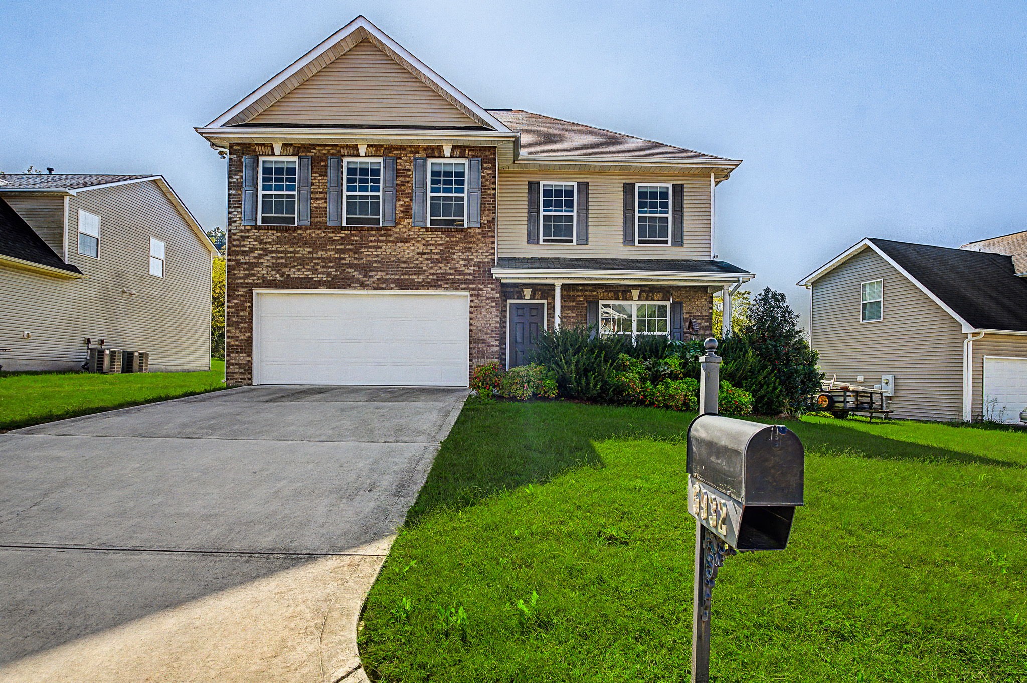5932 Apple Valley Dr — photo