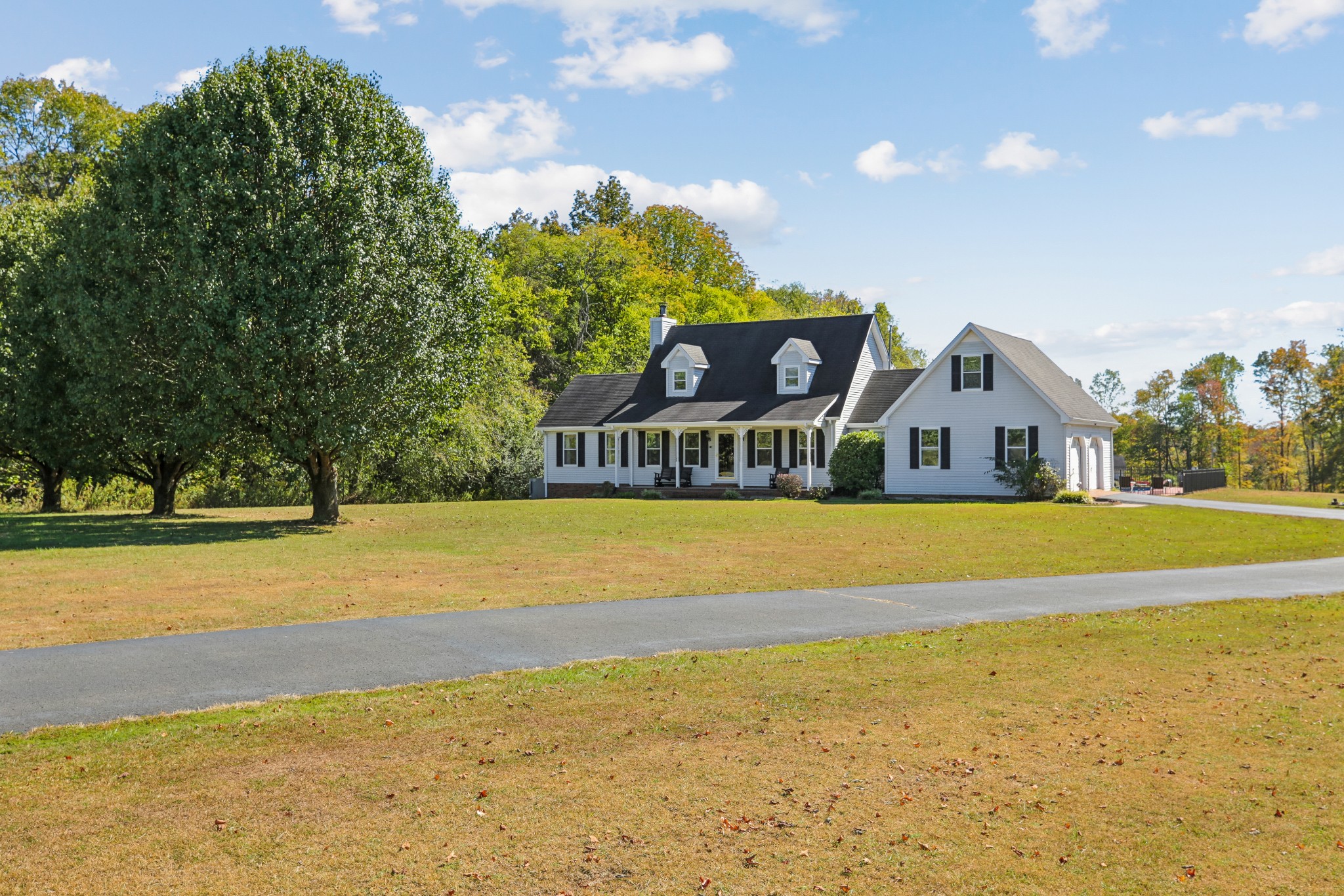 185 Johns Creek Rd — photo