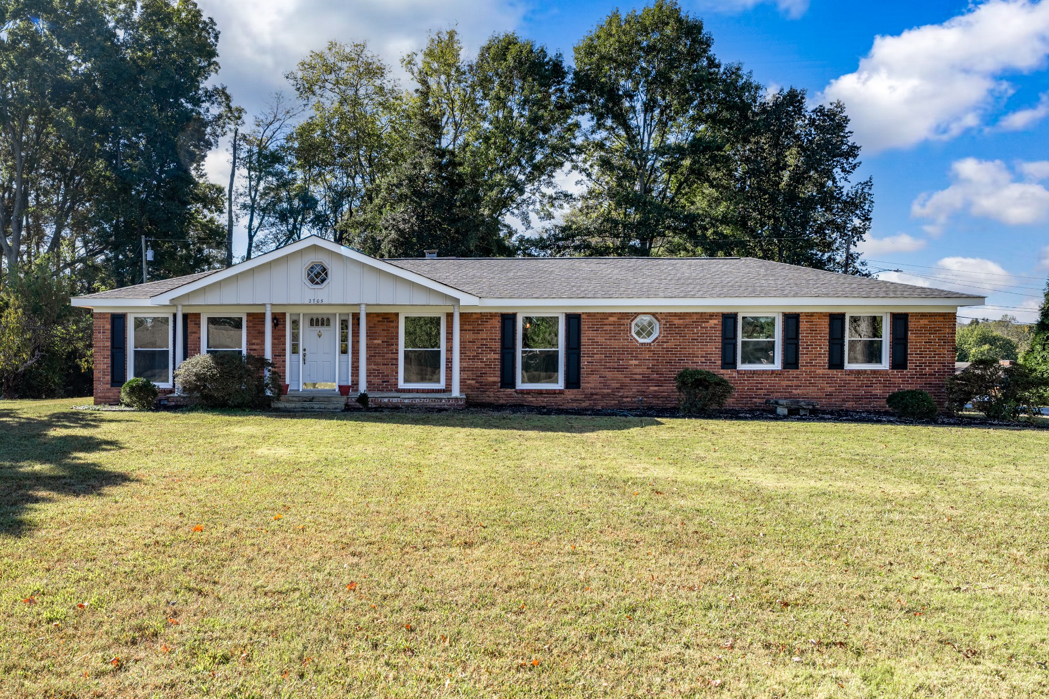 2705 Mere Dr — photo