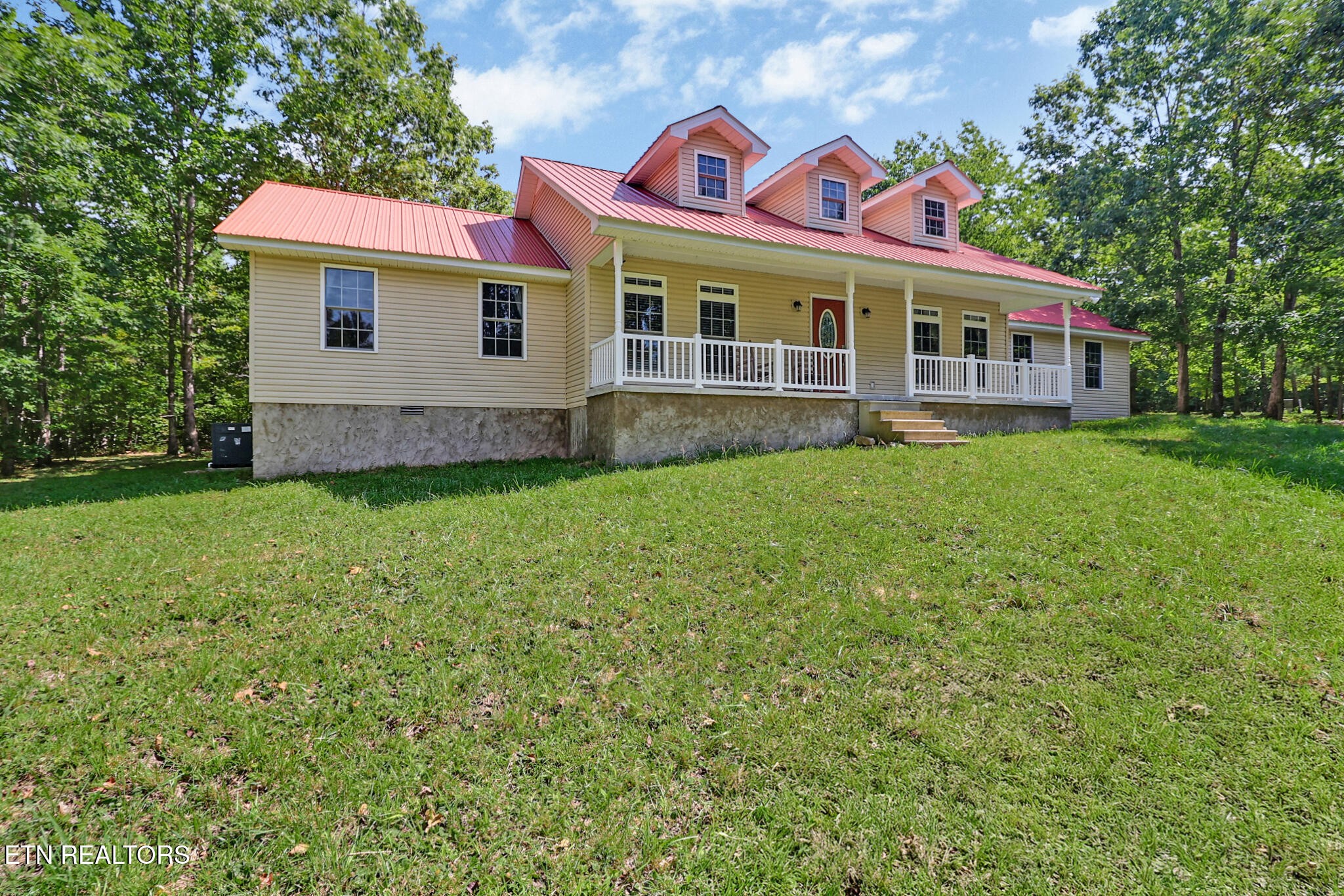 636 Timber View Road, Pikeville, TN 37367 — photo 2