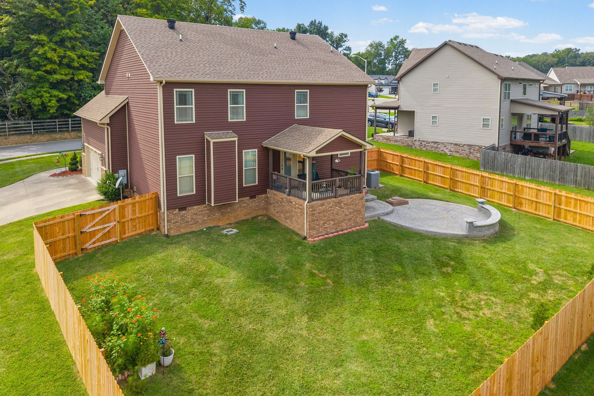 101 Brumfield Ct — photo
