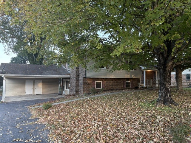 4527 Lee Dr, NW — photo
