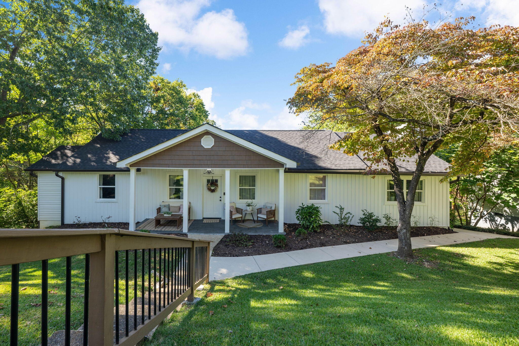 3906 Sells Drive — photo