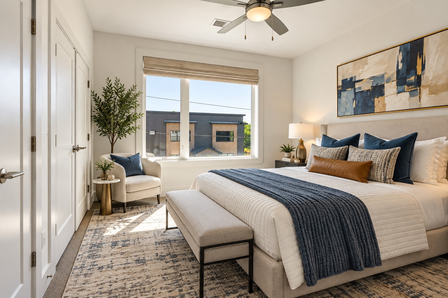 1041 E Trinity Ln Unit 216 — photo