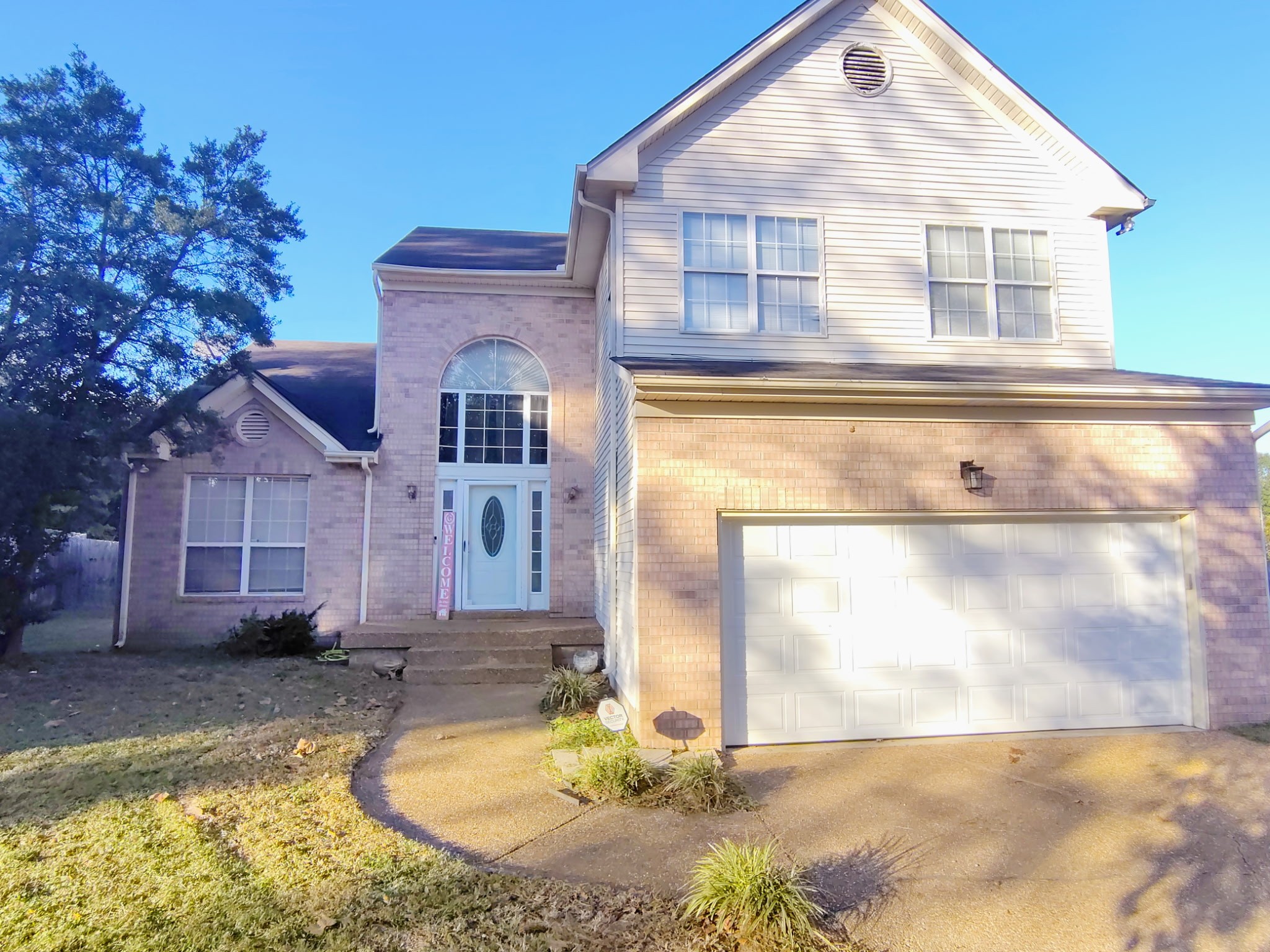 319 Witham Ct — photo