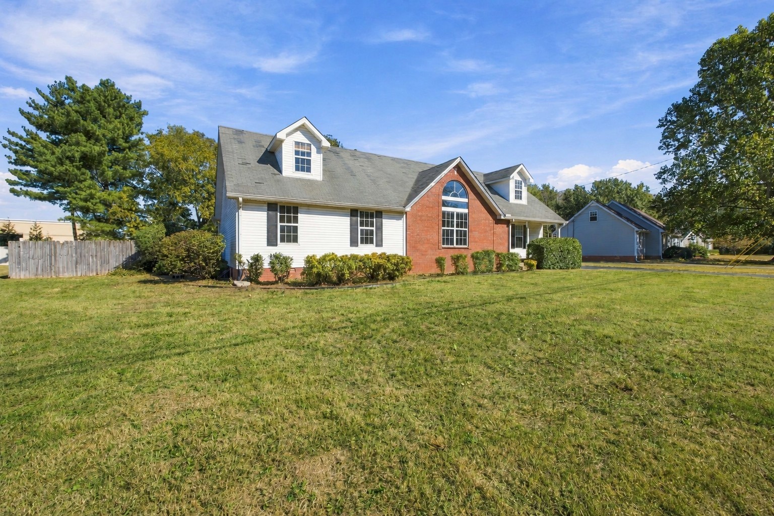 3516 Quaker Ct — photo