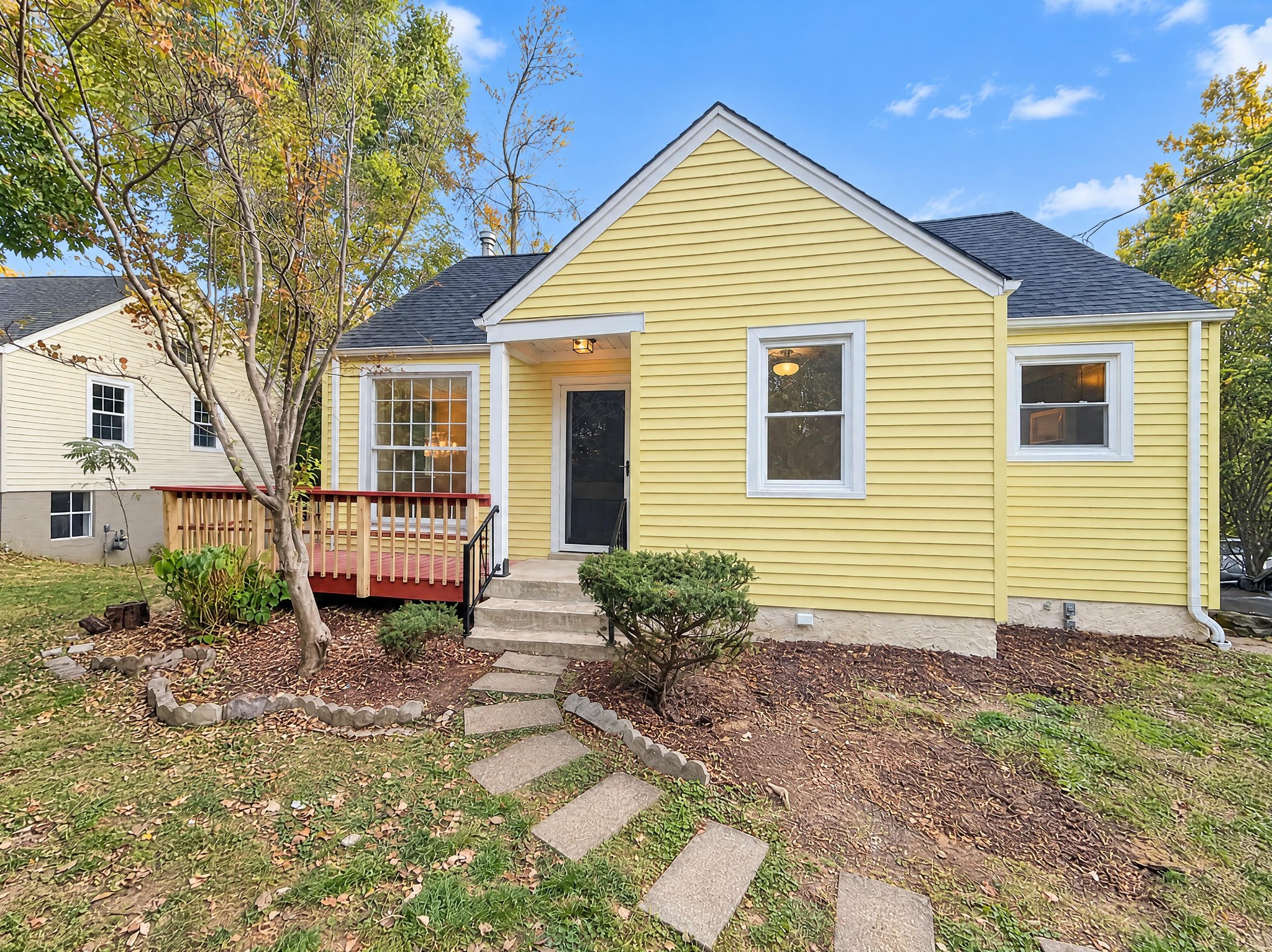 1315 Saturn Dr — photo