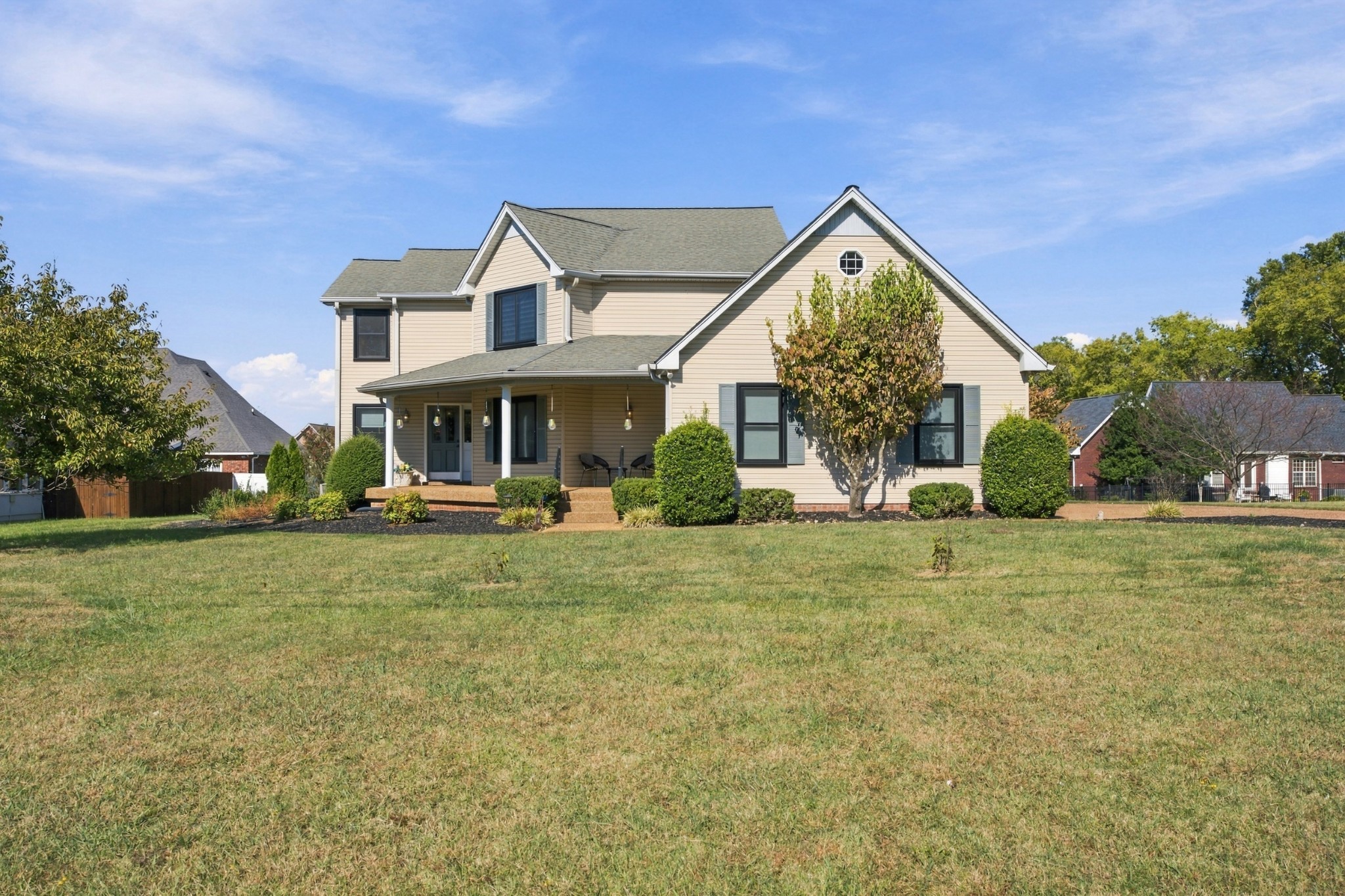 1709 Orchard Dr — photo