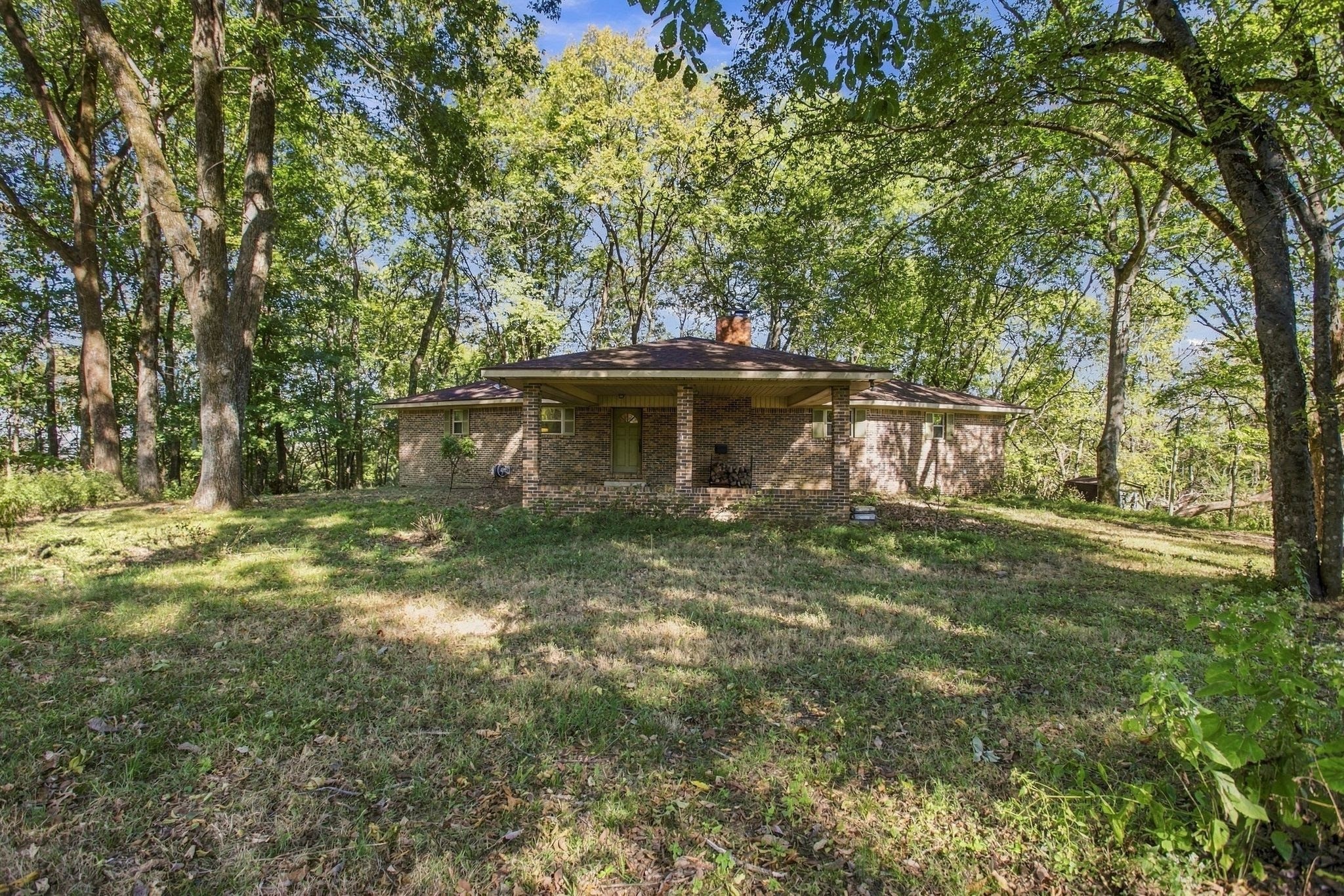520 Mountain View Dr — photo