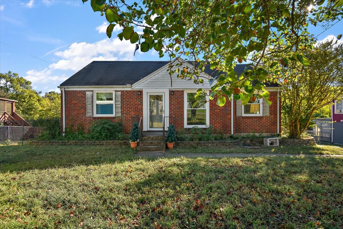 4906 Inglewood Ct — photo