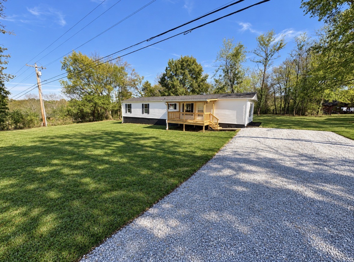215 Flat Rock Rd — photo