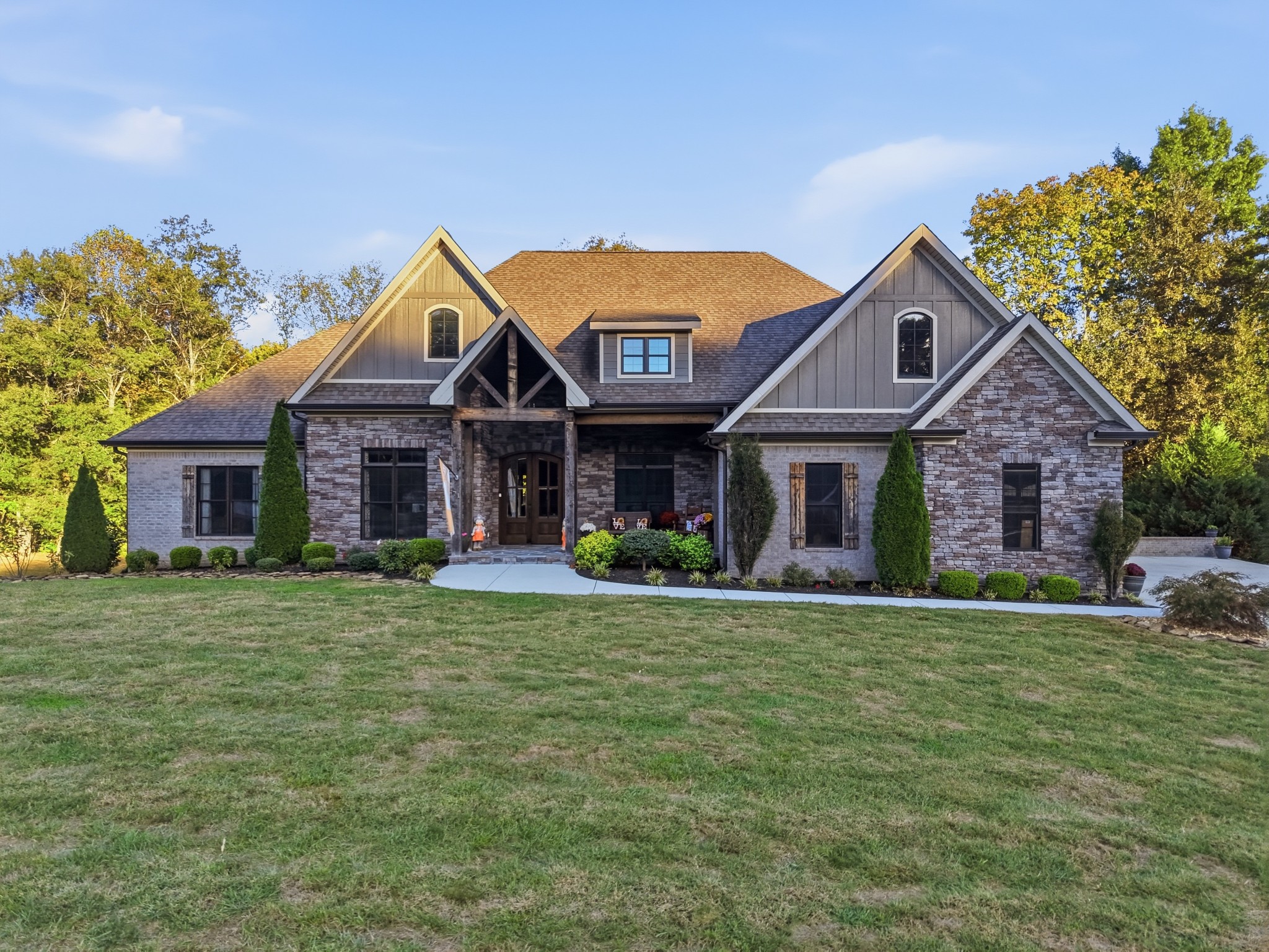 71 Woodland Creek Dr — photo