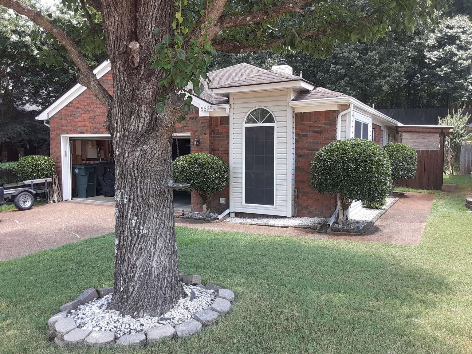 5558 Pine Oak Ln — photo