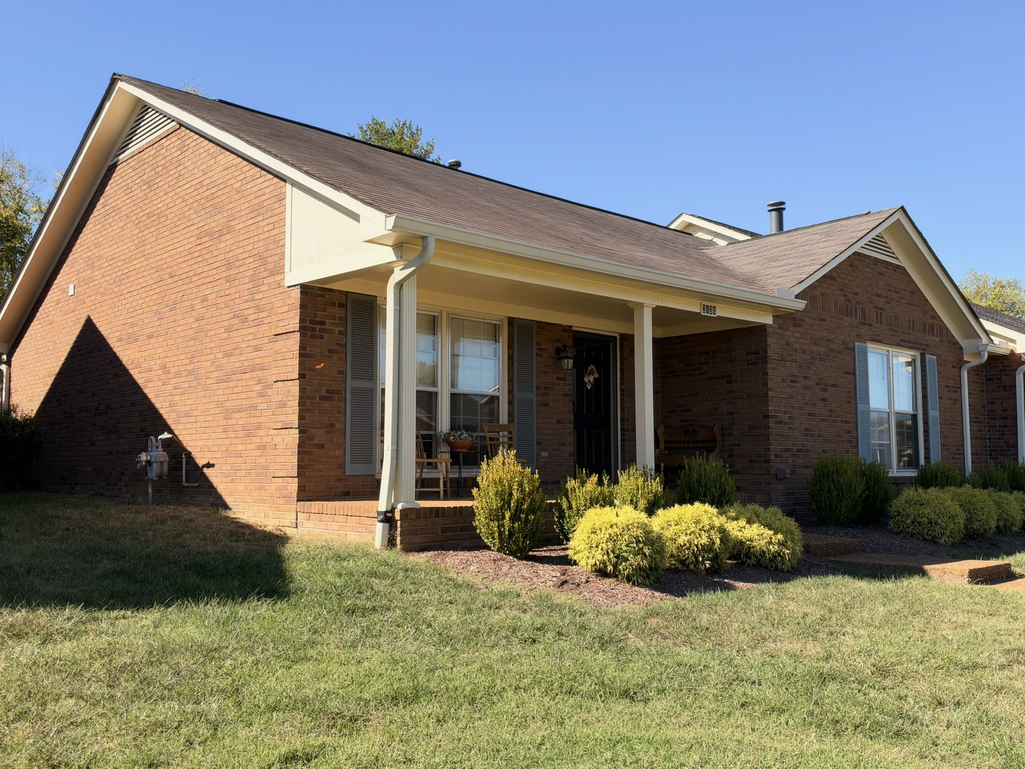 2138 River Chase Dr — photo