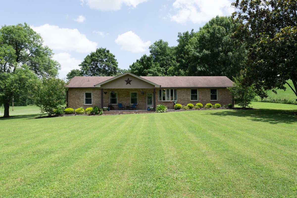 830 New Shackle Island Rd — photo