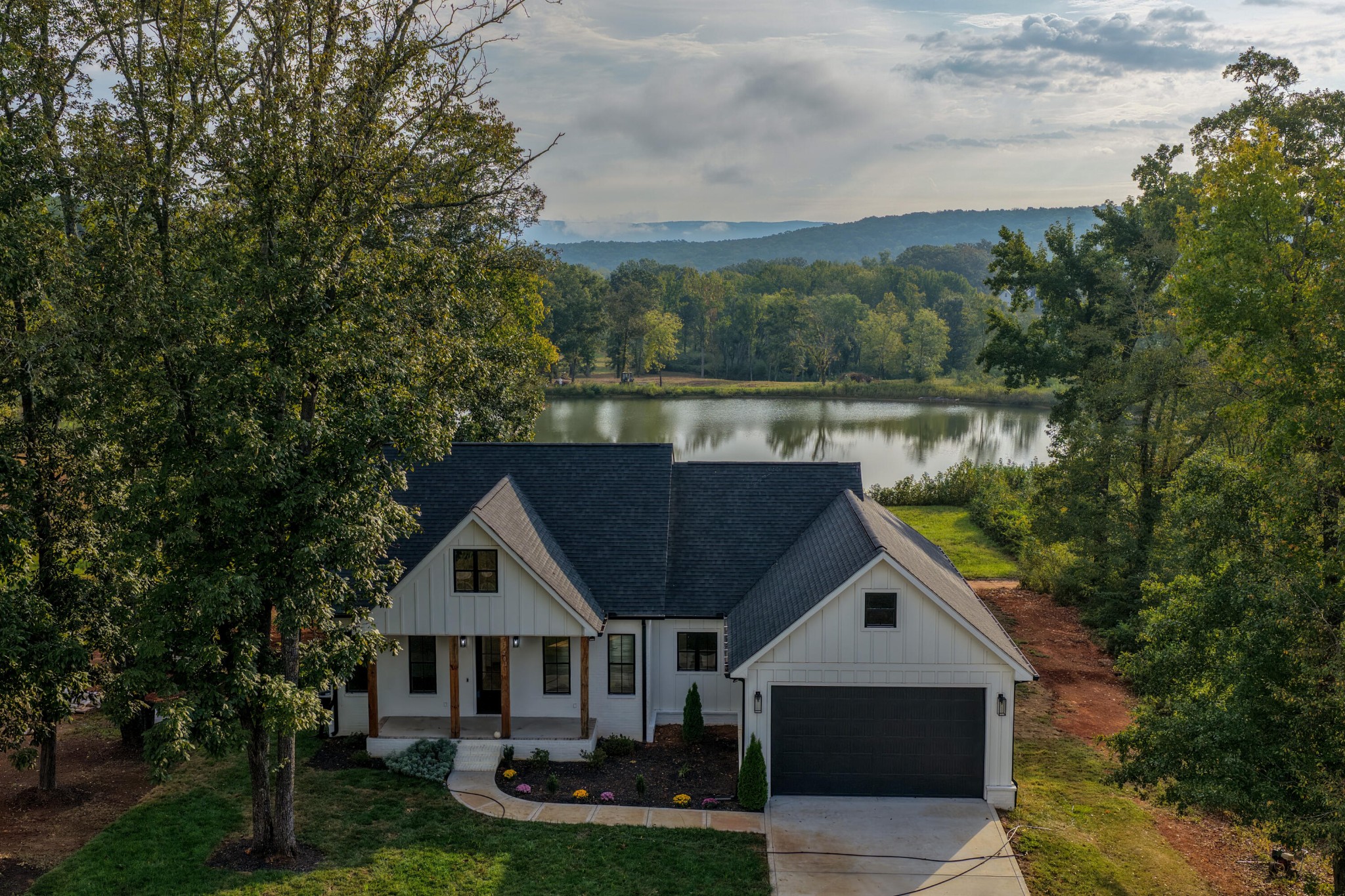 201 Clubhouse Drive — photo
