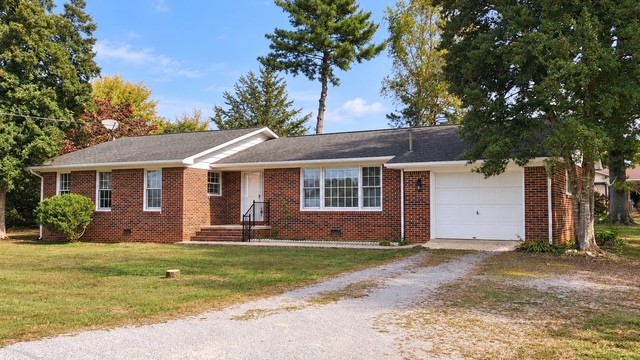 718 Elliott Dr — photo