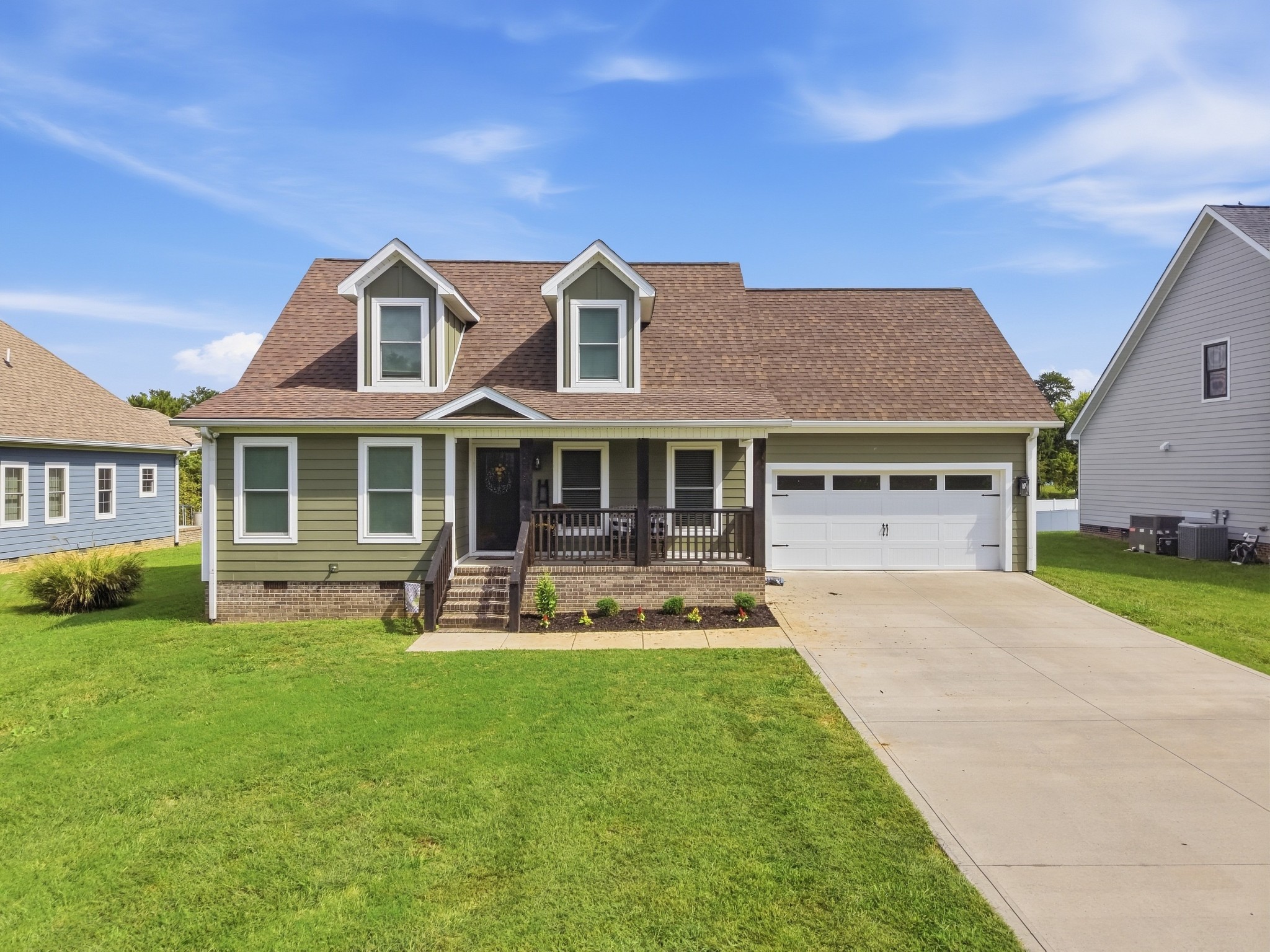 2555 Bowser Rd — photo