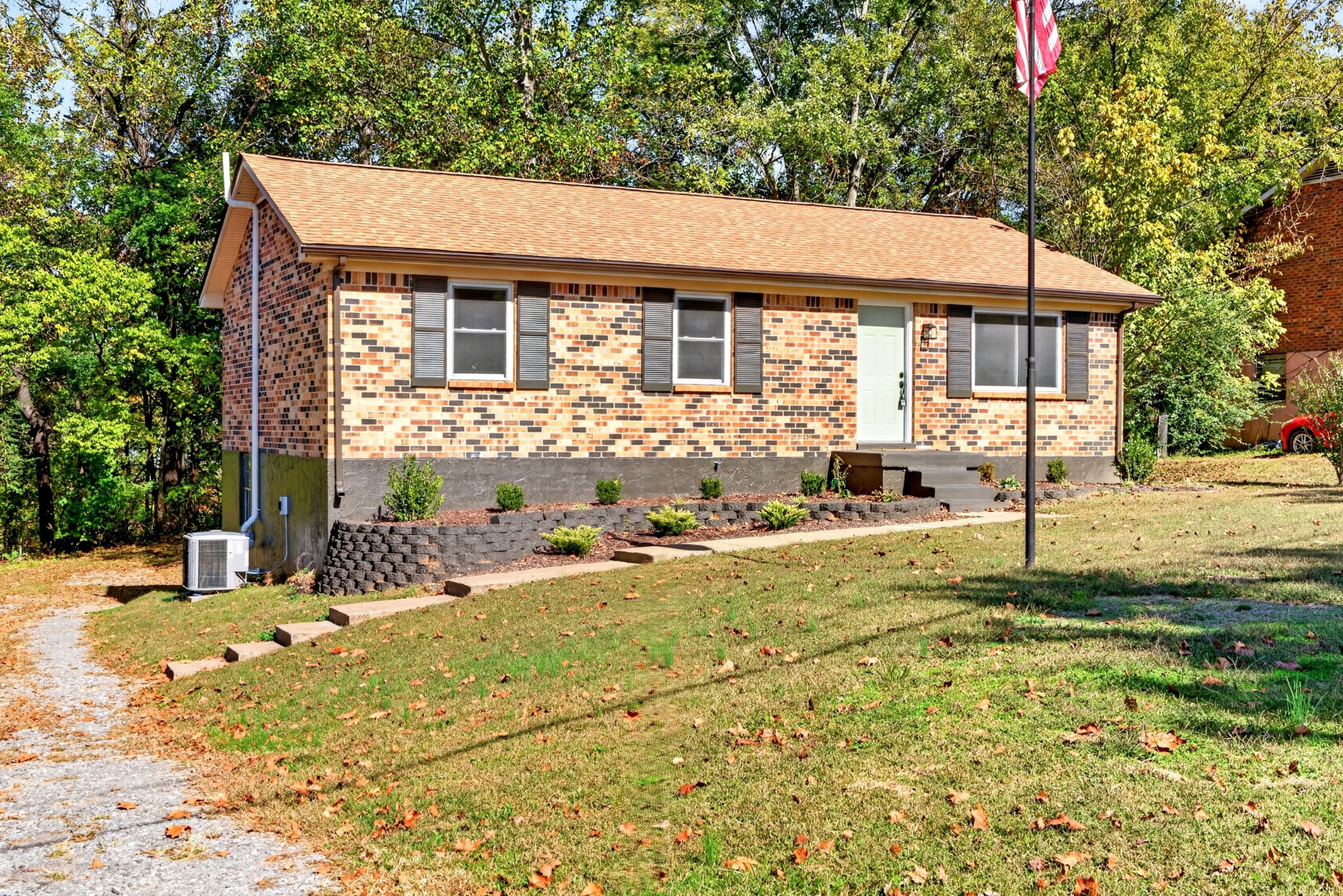 717 Ranch Hill Dr — photo