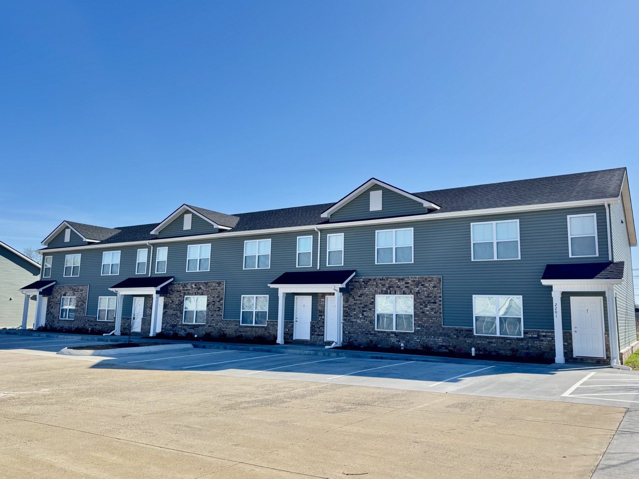 2201 Eldos Trace Cir Unit B — photo