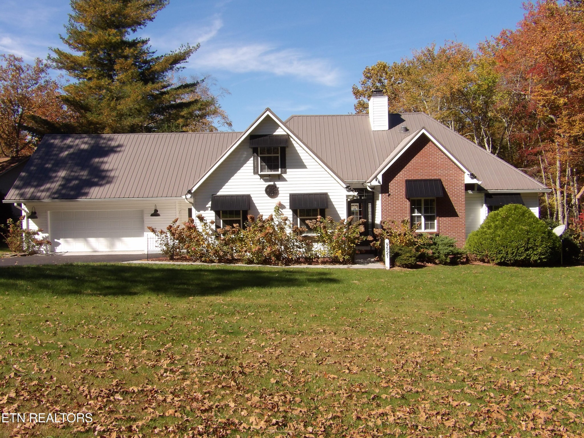 9521 Cherokee Tr — photo