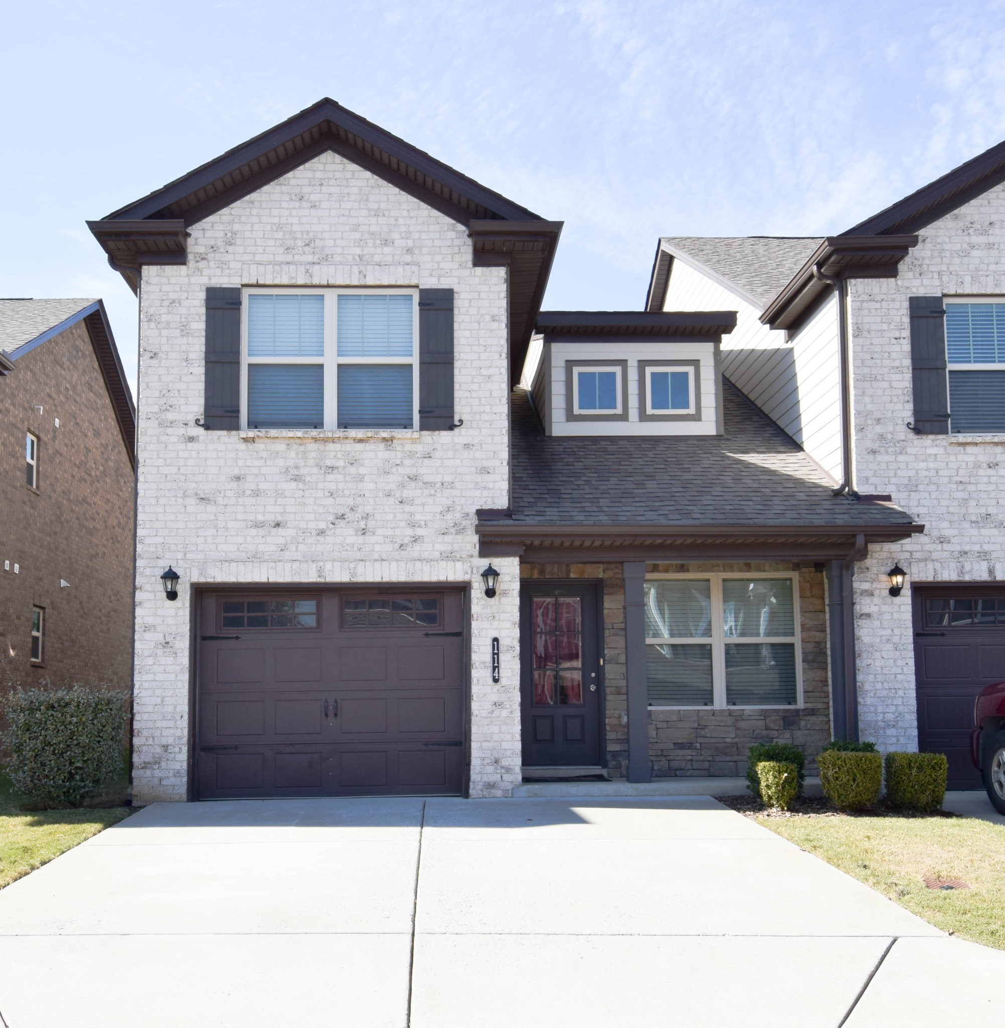 114 Rising Lane Pvt — photo