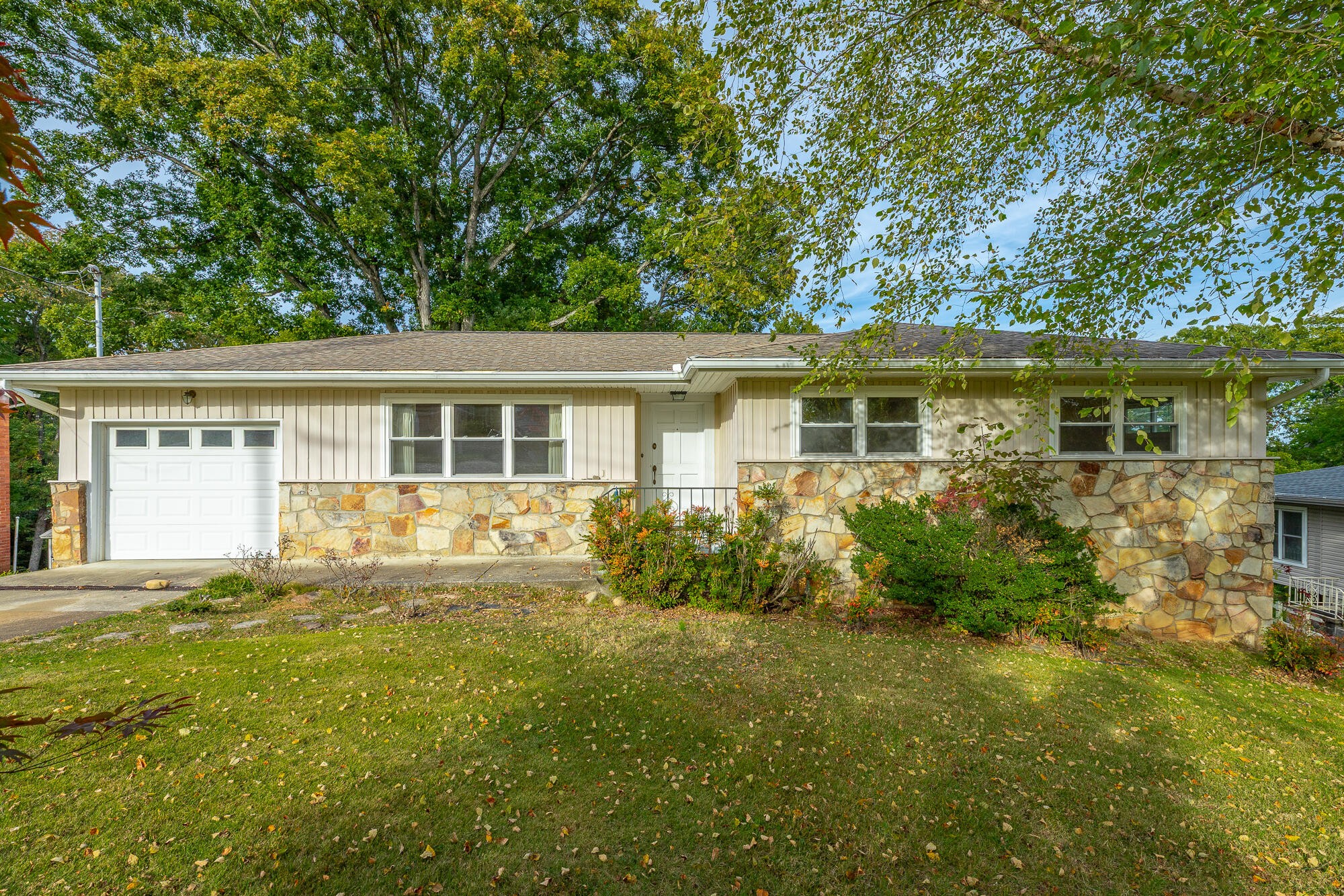 417 Bouton Drive — photo
