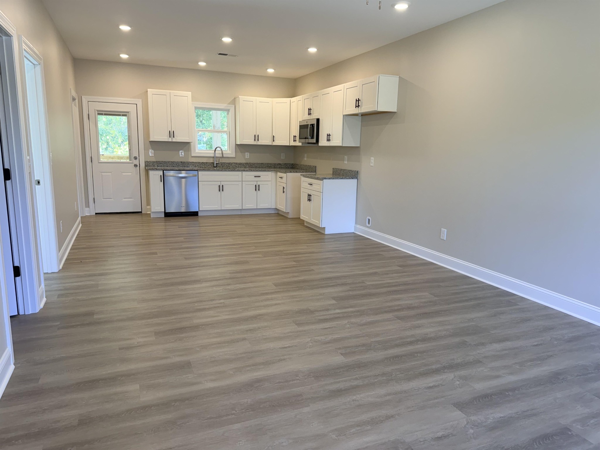 185 Hardin Road, Savannah, TN 38372 — photo 2