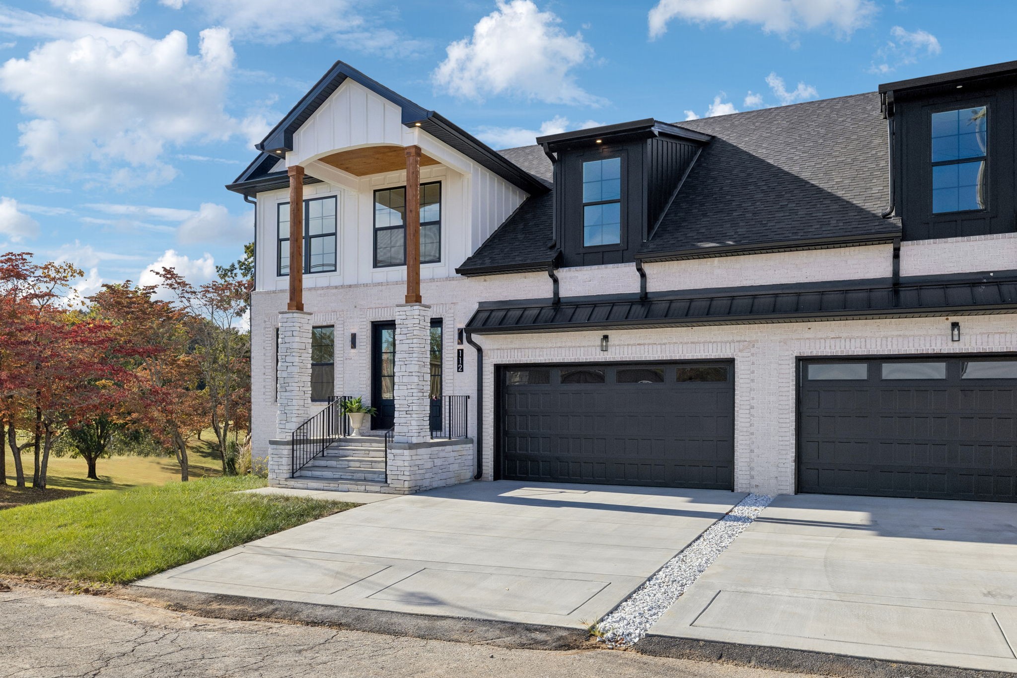 112 Fairway Dr — photo