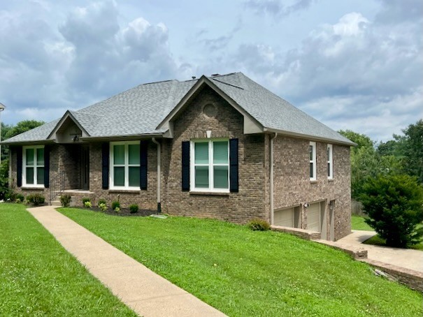 2029 Old Russellville Pike — photo