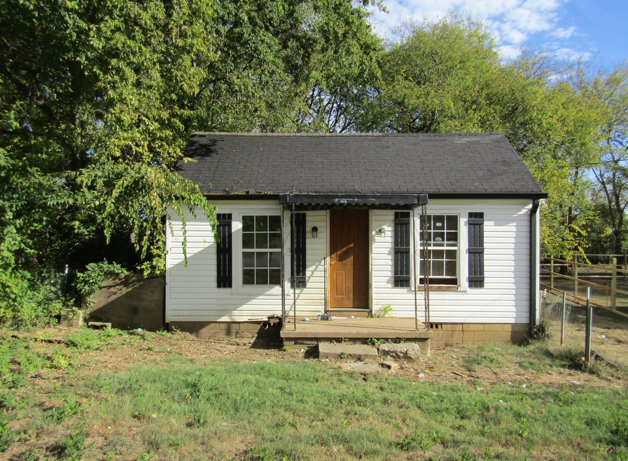 316 Jones Circle — photo