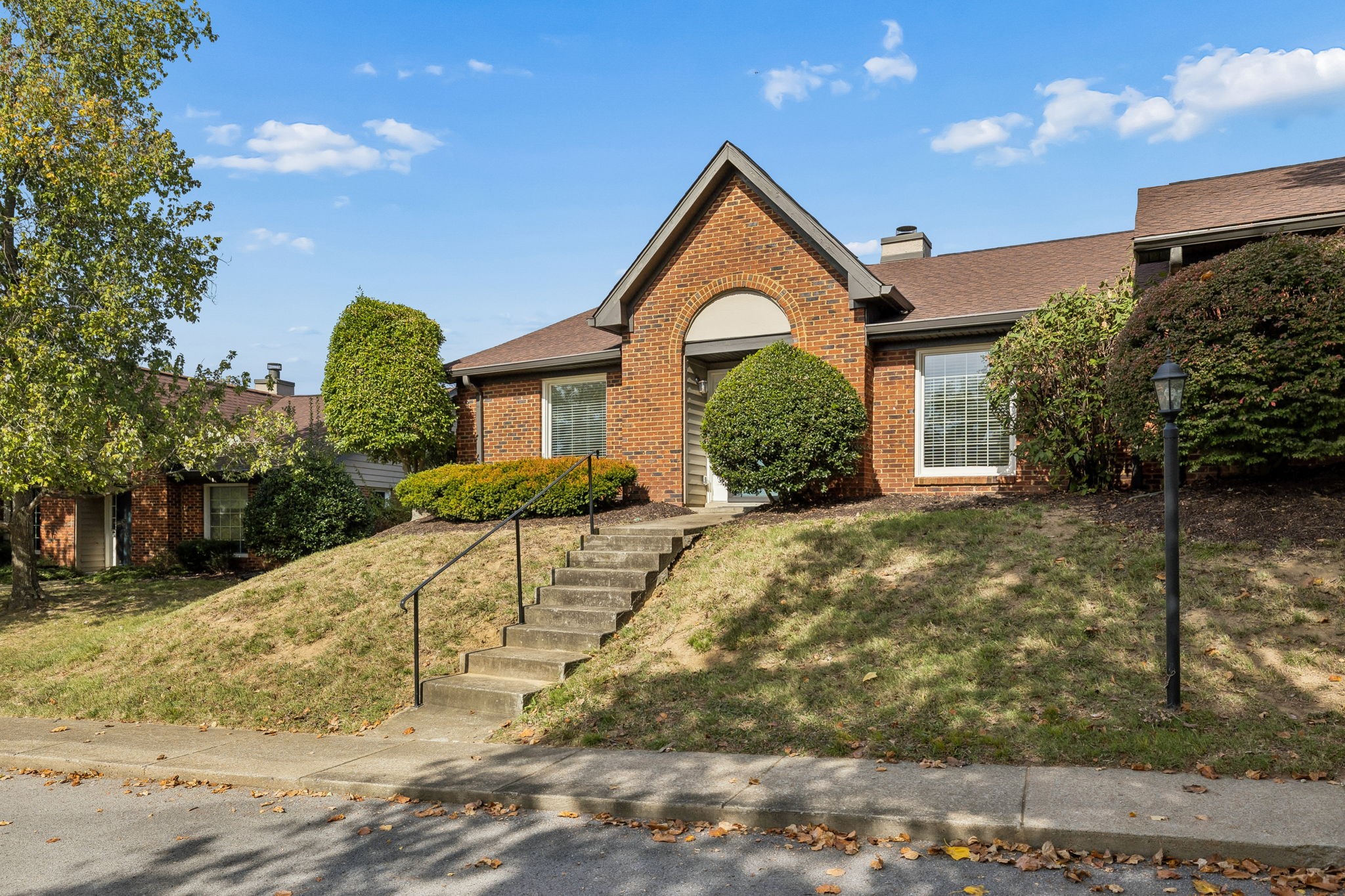 206 Highland Villa Cir — photo
