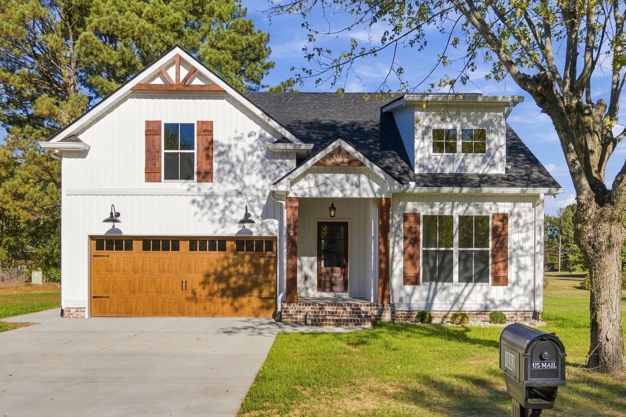 1002 Highland Dr — photo