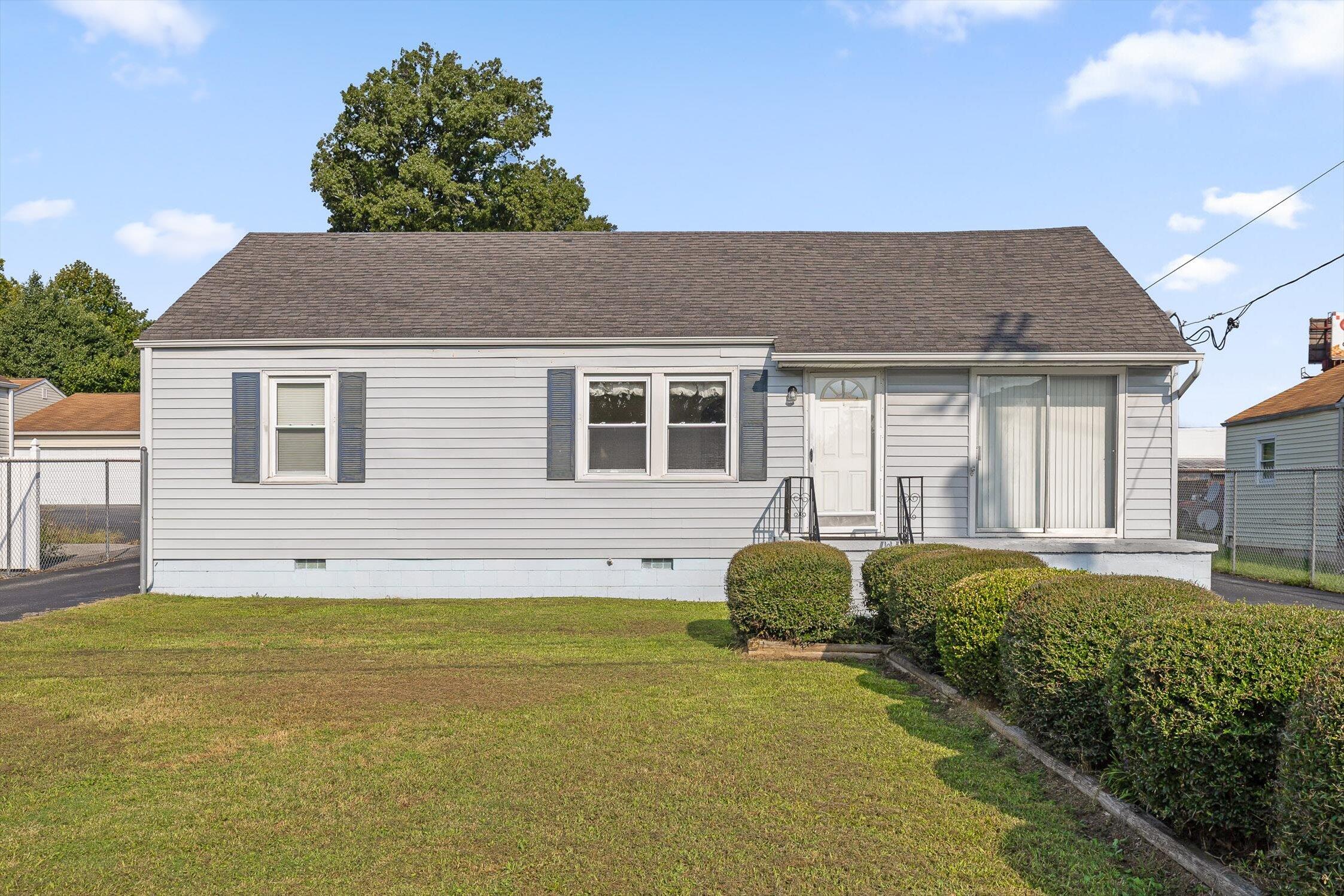 1507 Maxwell Road — photo