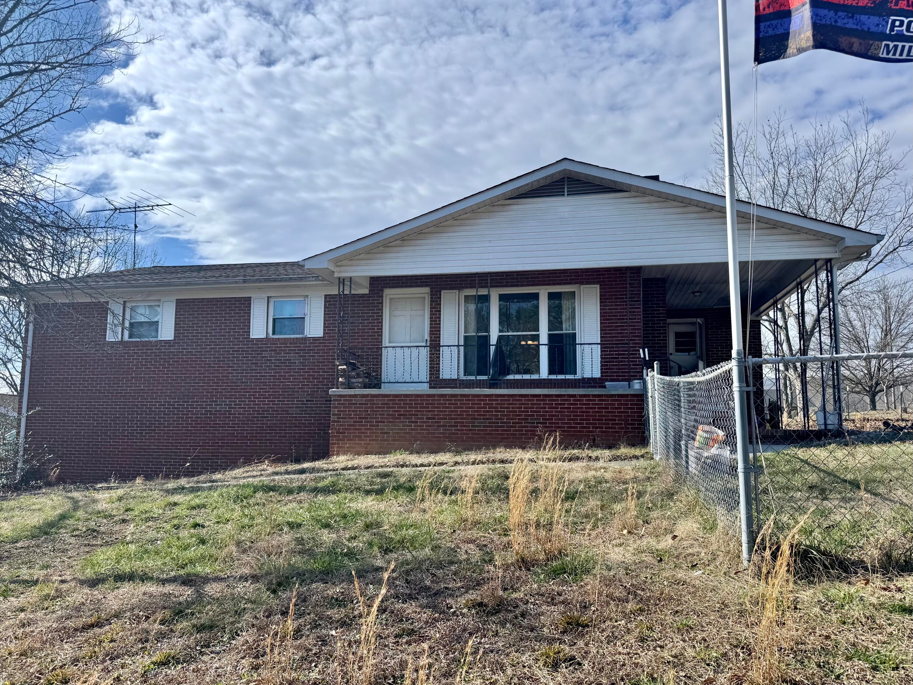 794 Kemmer Road, Spring City, TN 37381