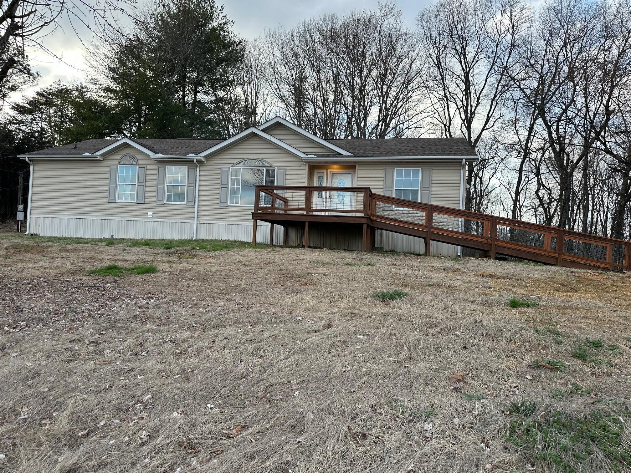 1285 Dyer Road — photo