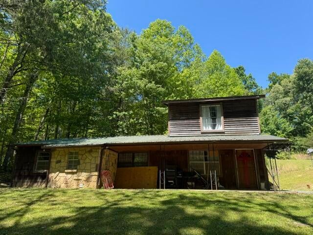 669 Pond Ridge Road — photo