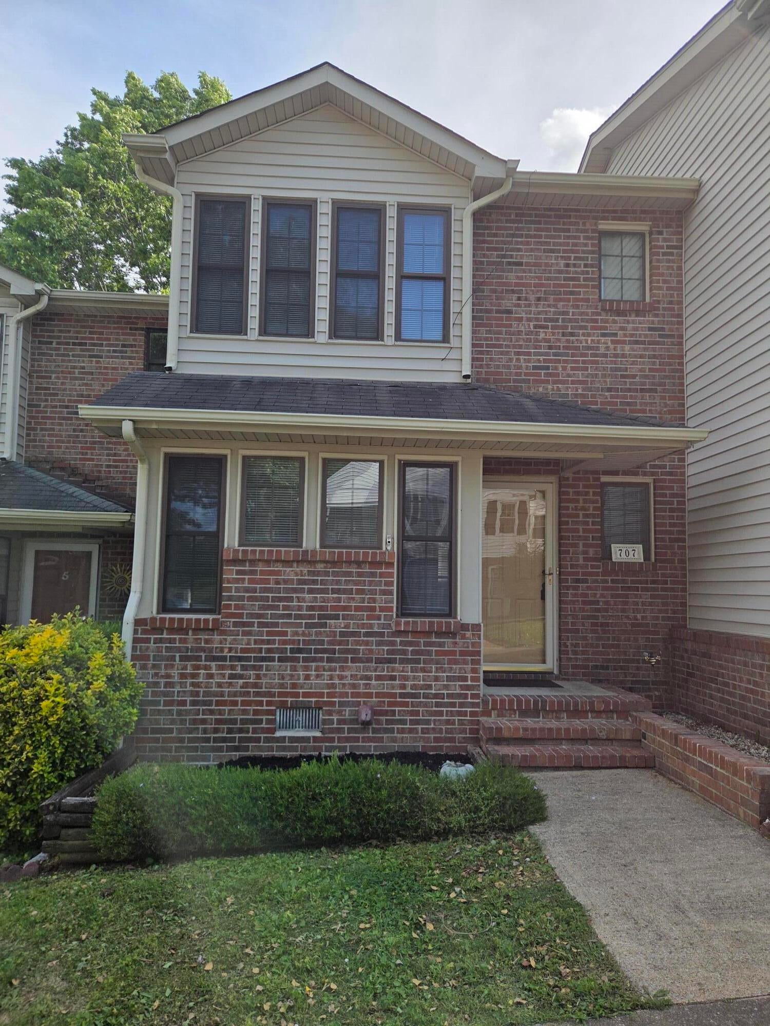 707 Zius Court NW — photo