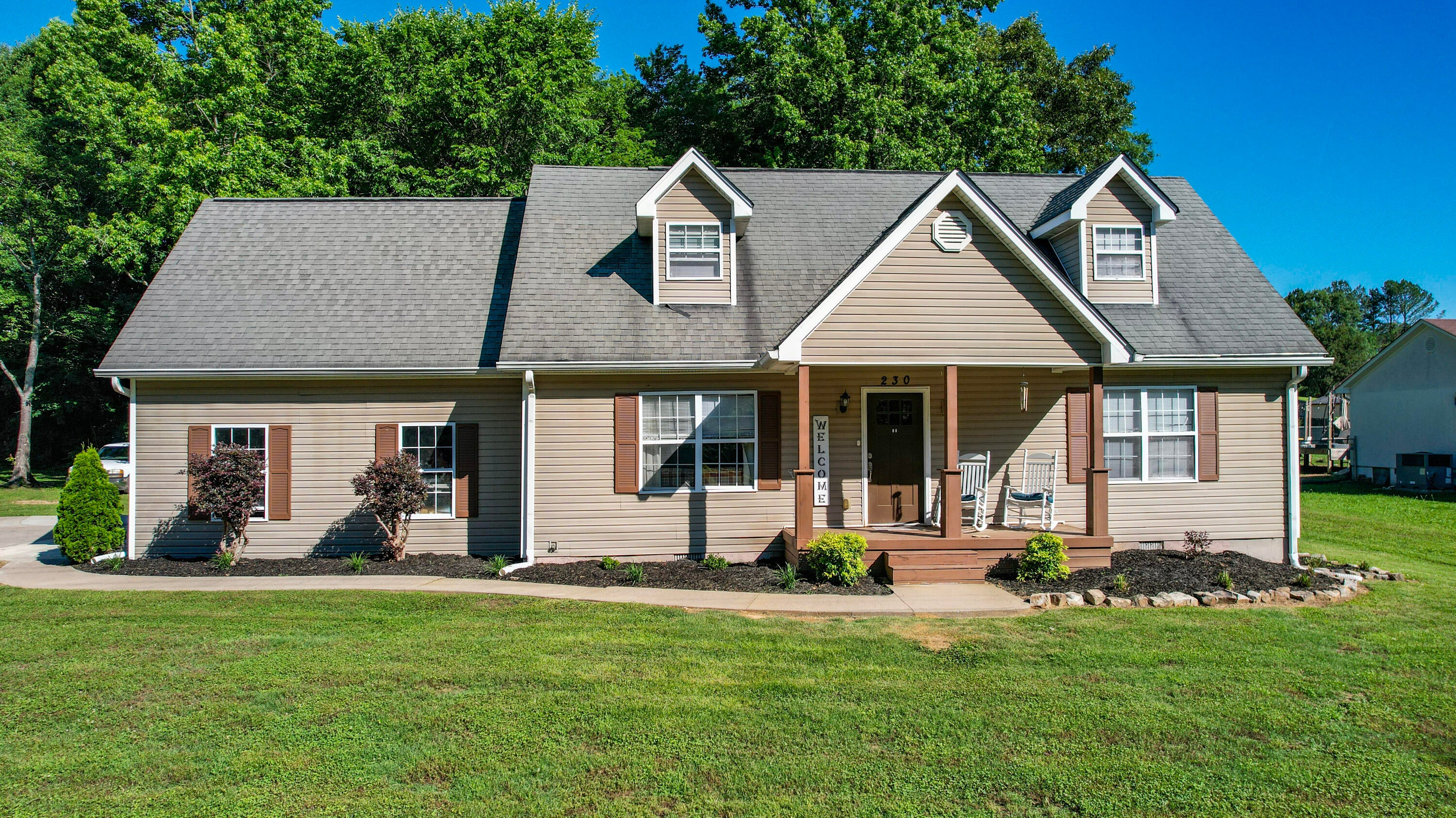 230 Lyles Road SE — photo