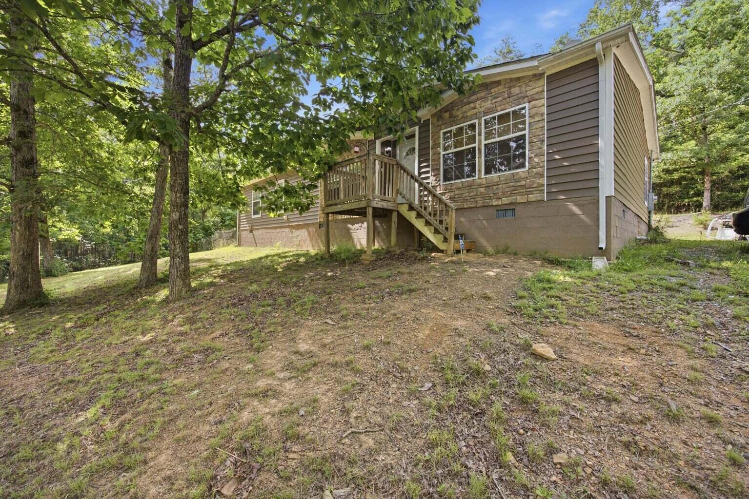 40 Black Mountain Road — photo