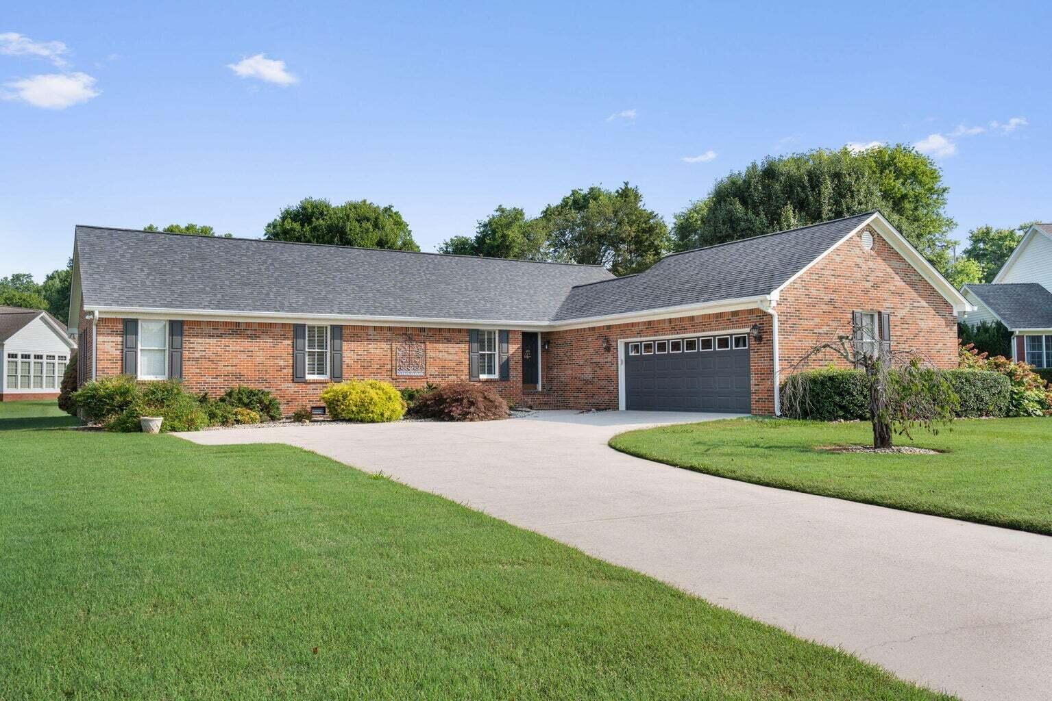 353 Cottonwood Bend NW — photo