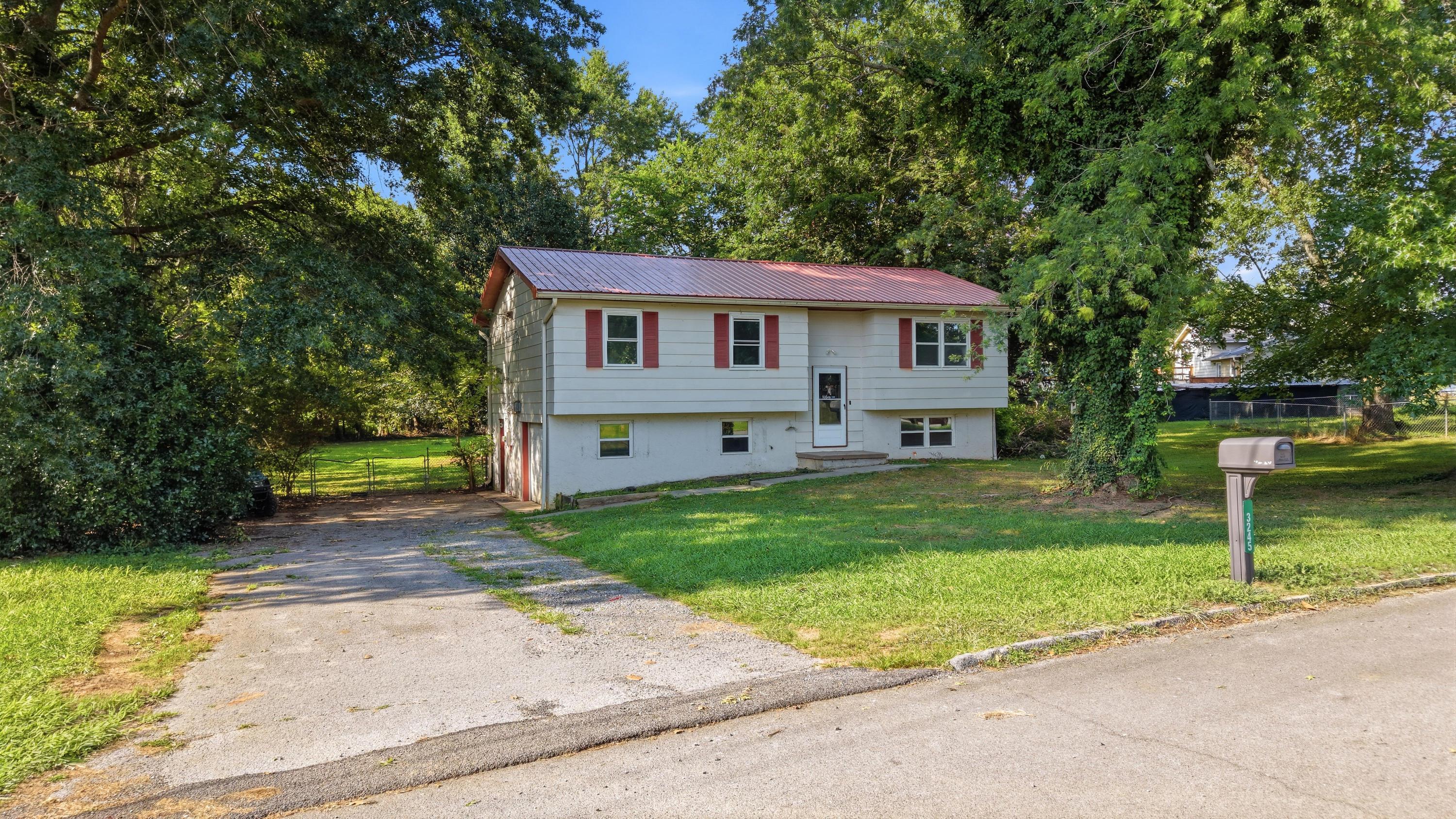 3245 Headrick Lane SE — photo