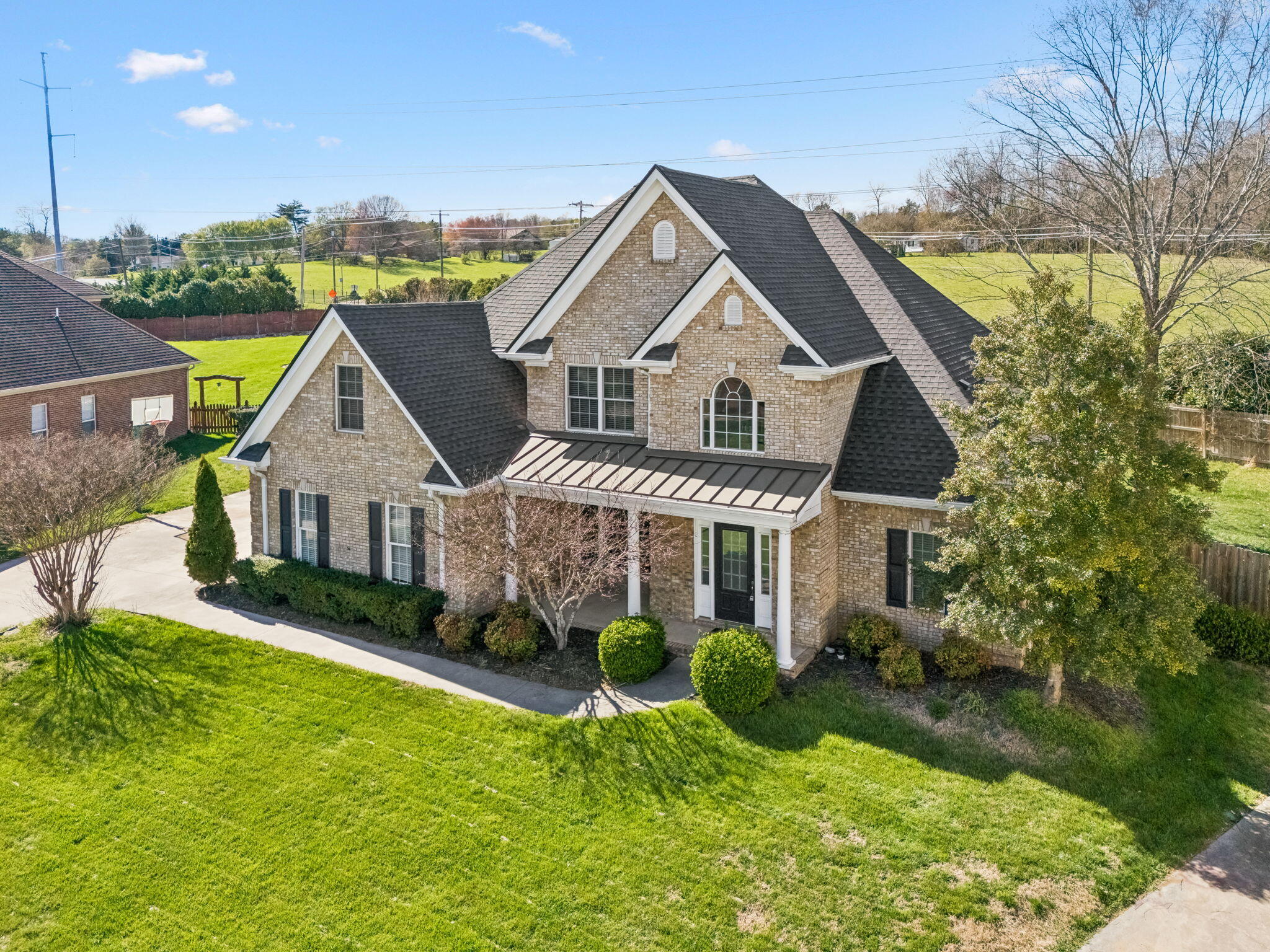 10421 Laurel Pointe Lane — photo
