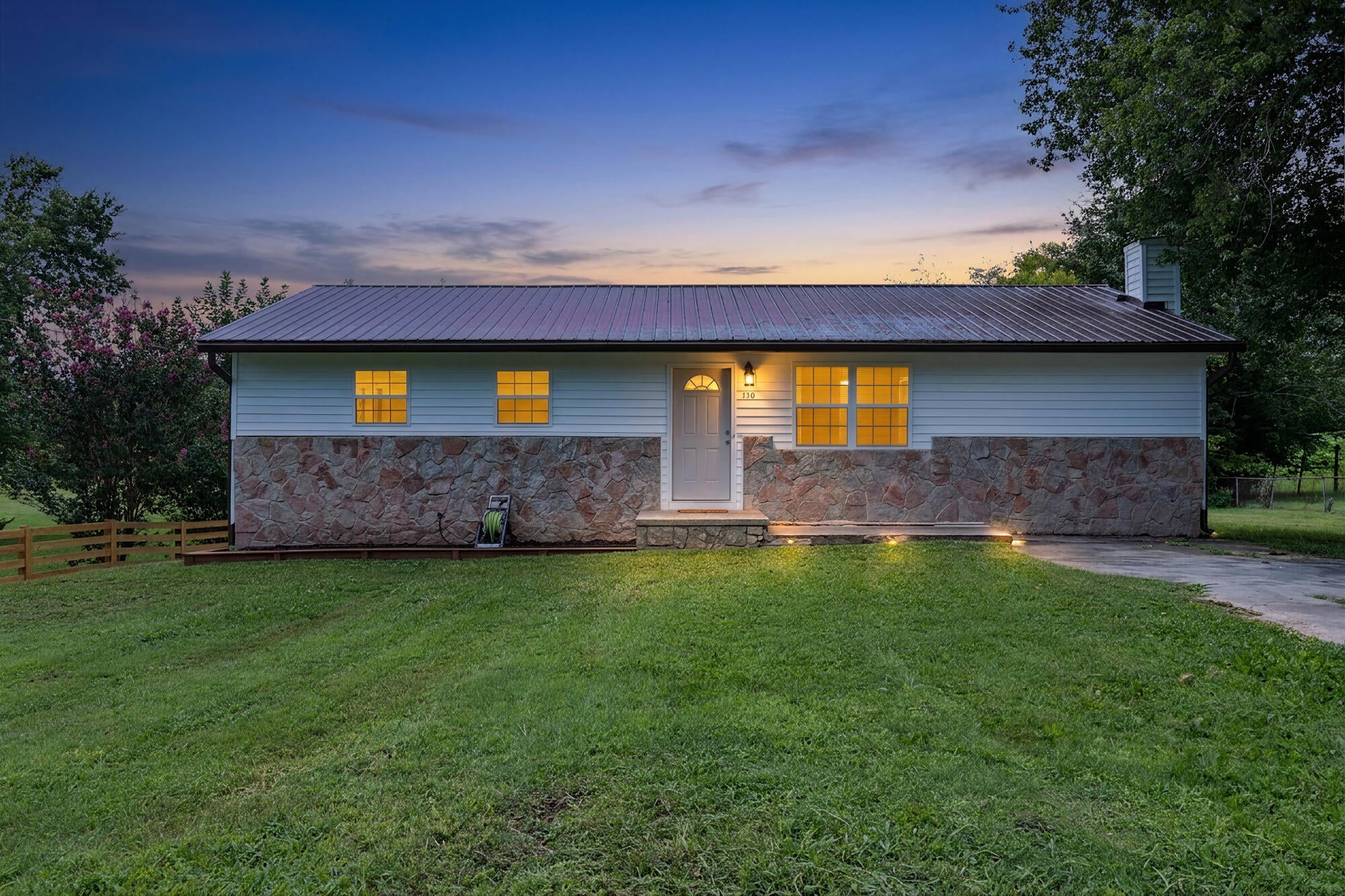 136 Golf Drive SE — photo