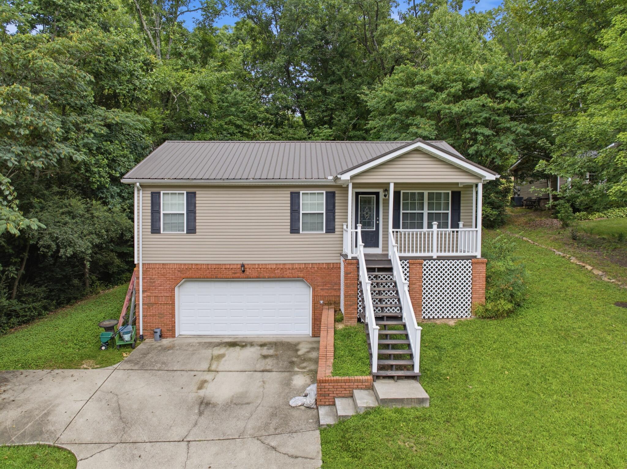65 Lynnbrook Circle — photo