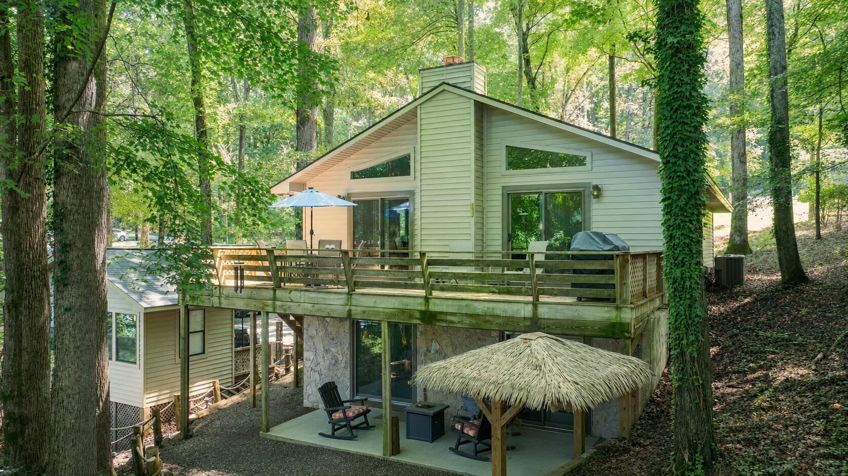 579 Dogwood Lane — photo