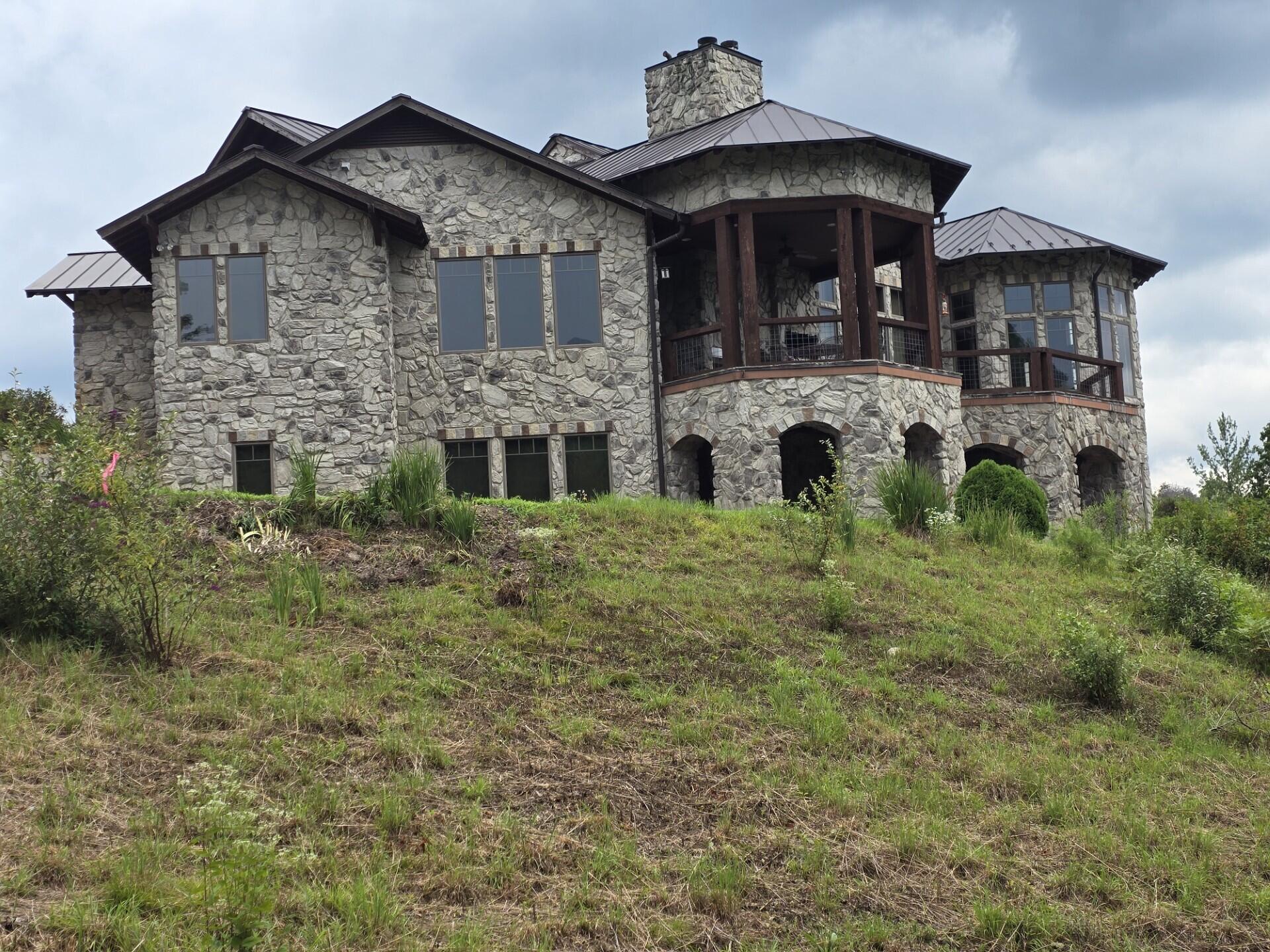144 Seven Ridges RD, Hot Springs, VA 24445 — photo 2