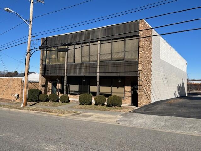 114 Jefferson Ave & 122 — photo